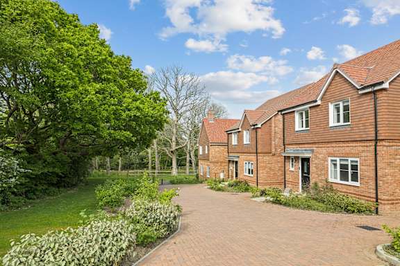 Ashdown Gardens property image