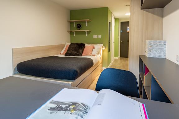 Silver En Suite River View grade image