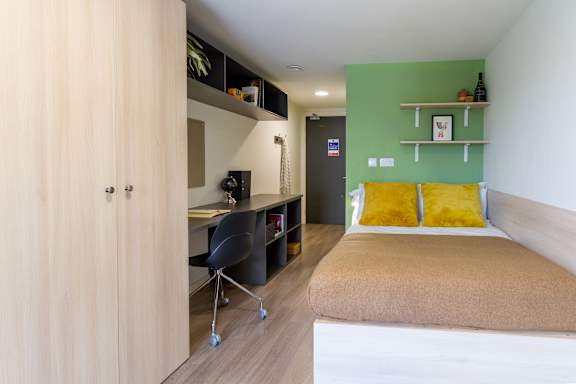 Platinum En Suite grade image
