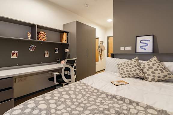 Copper En Suite 5 share grade image