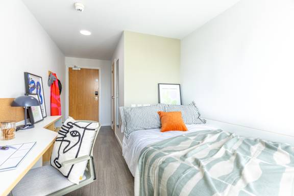Gold En Suite grade image