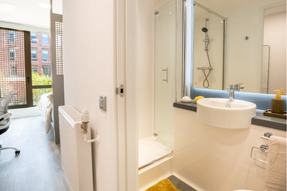 Club Saver En Suite grade image
