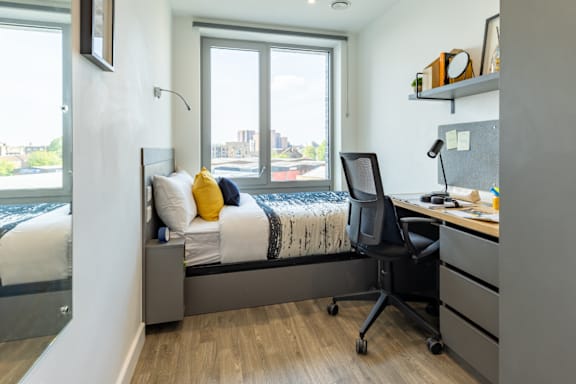 Gold En Suite grade image