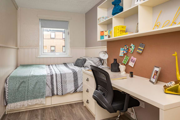 6 Bed Standard grade image