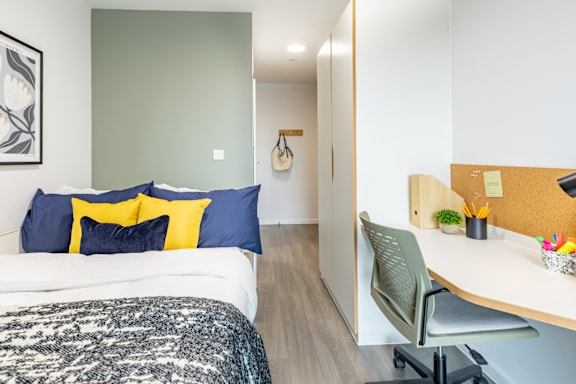 Silver En Suite grade image