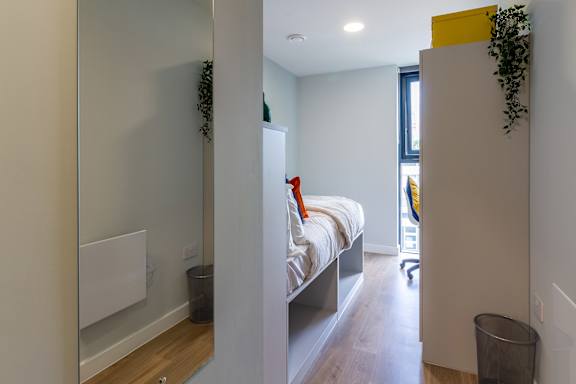 Gold En Suite grade image