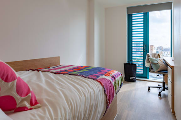 Gold En Suite grade image