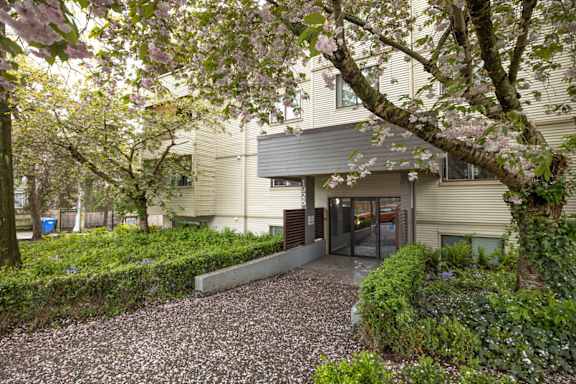 1925 Woodland Drive Vancouver