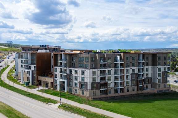 Building Exterior View at Skyway Apartments, Calgary, AB T3B 5V6
