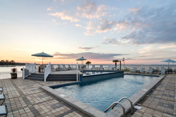 the swimming pool at the resort at longboat key club at Lakeshore Pointe Apartment Homes, Brandon, MS