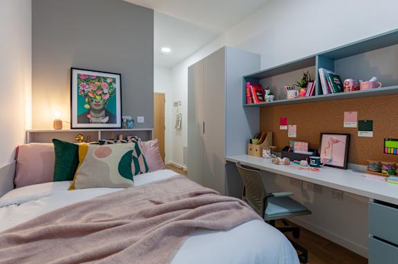 Platinum En Suite grade image