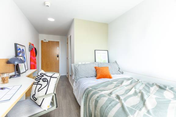 Gold En Suite grade image