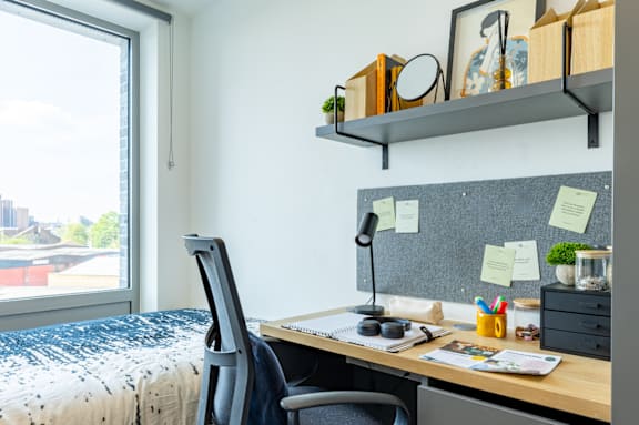 Silver En Suite grade image
