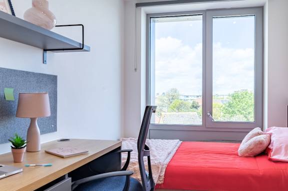 Platinum En Suite grade image
