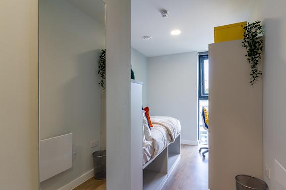 Gold En Suite grade image
