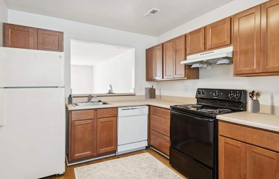 Leasing center lounge seating at Broadwater Townhomes in Chester VA