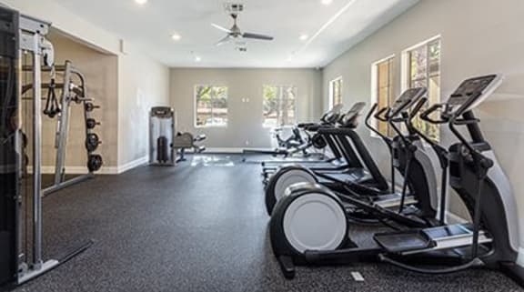 Flex Rooms With Fitness Space For Yoga, Spin And Pilates at Deerwood, Corona