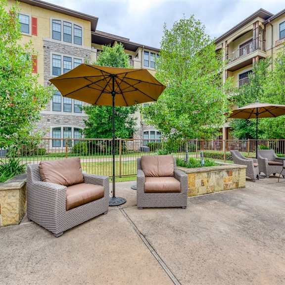 sitting area at aventine at kessler park, dallas
