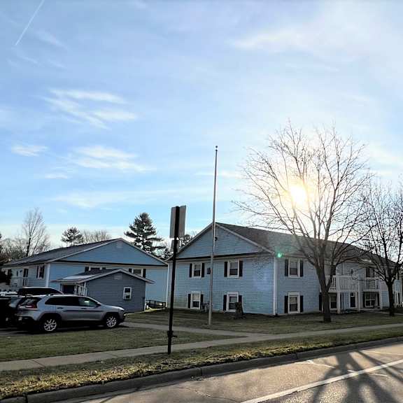 exterior ellsworth apartments
610 s. hillsdale street, homer, mi 49245