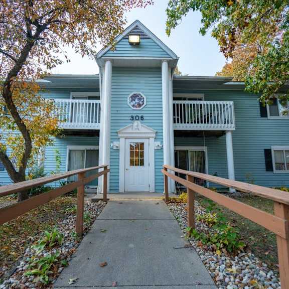 grierson apartments 306 prairie ronde street, decatur, mi 49045
