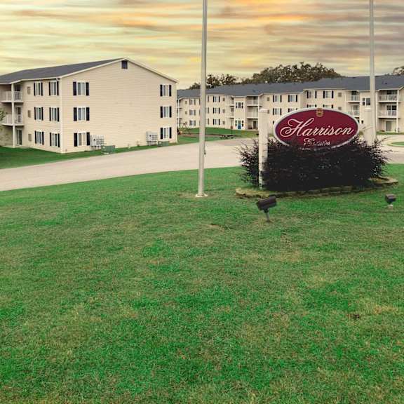 exterior 1305 harrison circle, pell city, al 35128