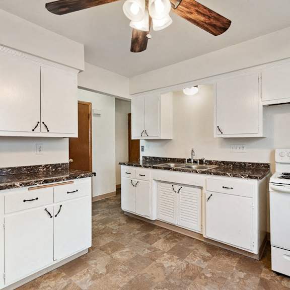 beckett townhomes kitchen
