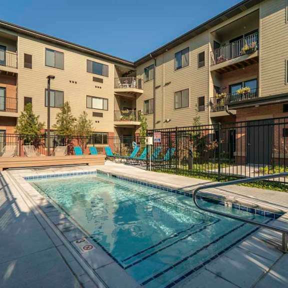 hybrid pool/hot tub at the conrad near unmc in the blackstone district omaha ne 68105