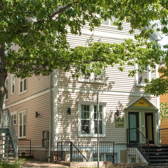 6087 south exterior