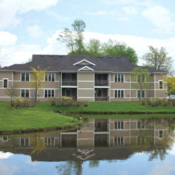 stonington park apartments - two-bedroom, two-bath units - two-bedroom, one and a half-bath units - three-bedroom, two-bath units – getzville, ny – williamsville school district – fireplace - balcony 