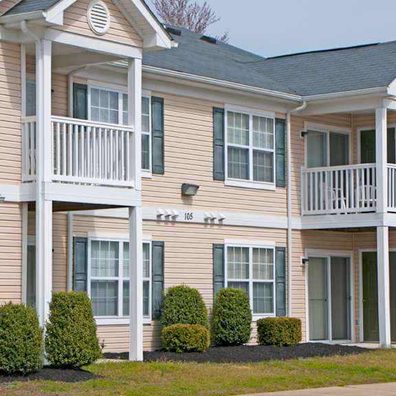 homes at foxfield apartments exterior