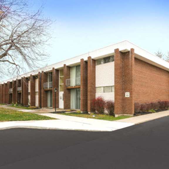 amherst manor apartments – two-bedroom, two-full bath units - near ub north – sweet home school district – pet friendly 
