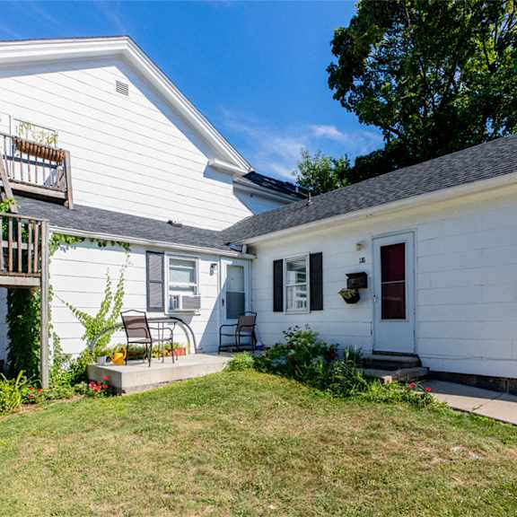 118 kingsley exterior