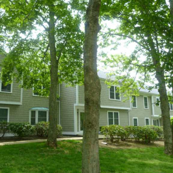rock harbor village exterior 1