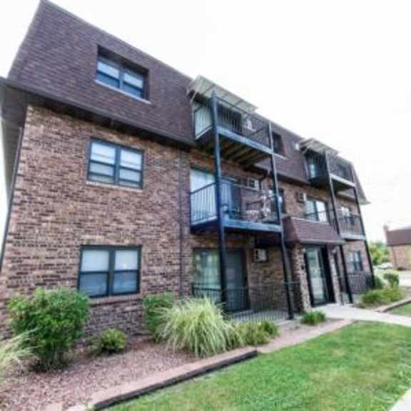 21746 jeffrey ave apartments chicago exterior