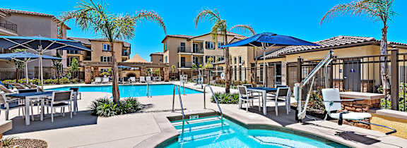 Pool & Spa