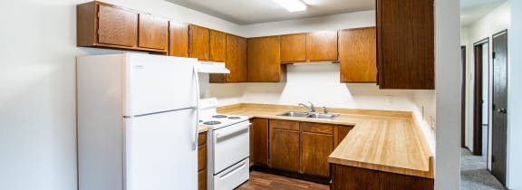 Bismarck, ND Rosser Apartments |Kitchen
