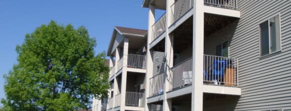 Exterior View at Sandstone Apartments, North Dakota, 58103