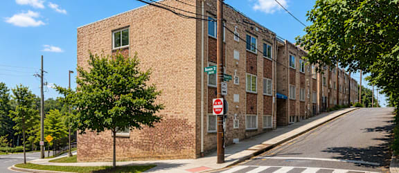 Howard Hill property image