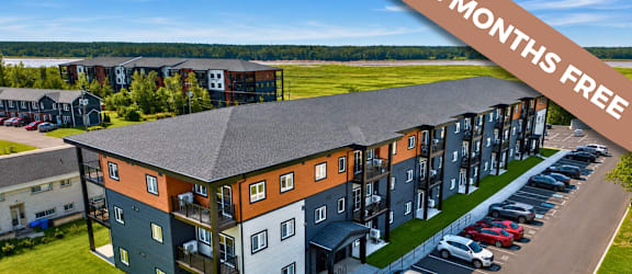 Riverain property image