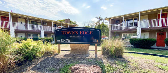 Town's Edge Apartments property image