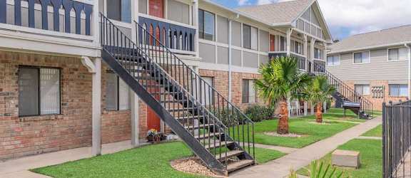 Castlewood Apartments property image