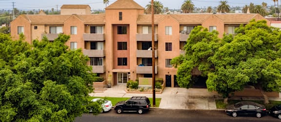 Lido Apartments - 3745 Glendon Ave property image