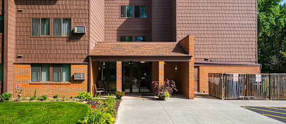 Shields Plaza property image