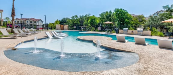 Water Oak property image