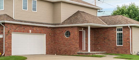 Cascade Pines Duplexes property image