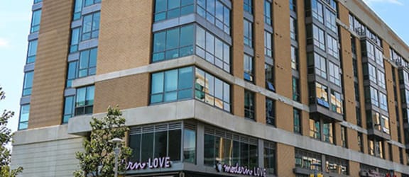 Midtown Crossing Apartments property image