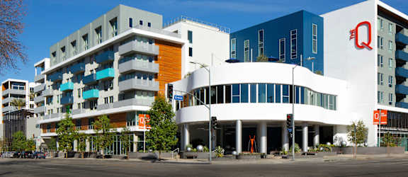 The Q Variel property image