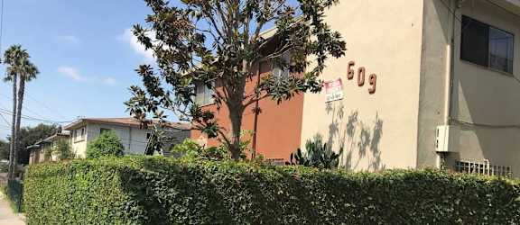 609 W. Hyde Park Blvd. property image
