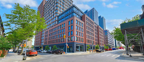 535 Carlton Ave property image