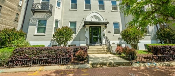 The Waring property image